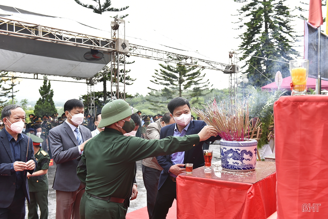Hà Tĩnh tổ chức trọng thể lễ truy điệu, an táng 11 hài cốt liệt sỹ quân tình nguyện, chuyên gia Việt Nam hy sinh tại Lào