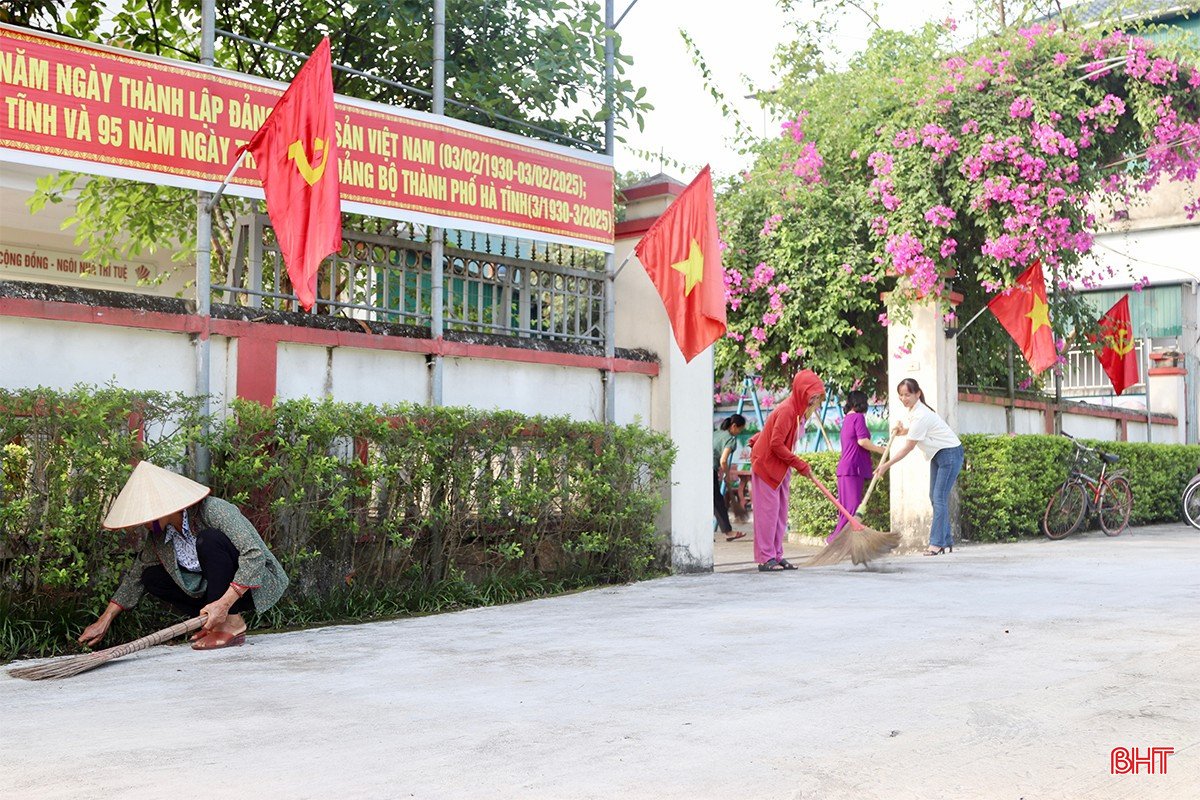 ក្នុងអំឡុងថ្ងៃឈប់សម្រាកថ្ងៃទី ៣០ ខែមេសា និងថ្ងៃទី ១ ឧសភា ប្រជាជនជាច្រើននៅខេត្ត Ha Tinh នៅតែសាទរចំពោះសកម្មភាពសាងសង់ជនបទថ្មី។ bqbht_br_img-5215-copy.jpg