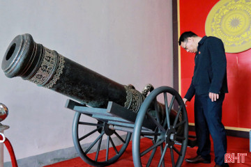 Mục sở thị 3 khẩu súng thần công cổ trưng bày tại Bảo tàng Hà Tĩnh 