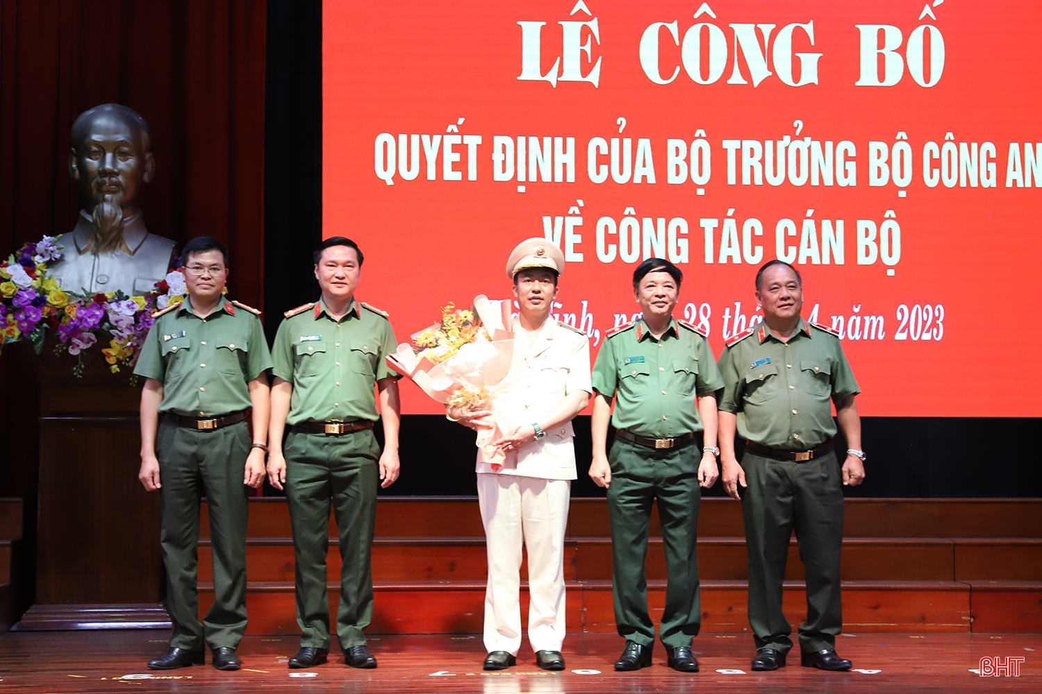 Công bố quyết định điều động Phó Giám đốc Công an Hà Tĩnh