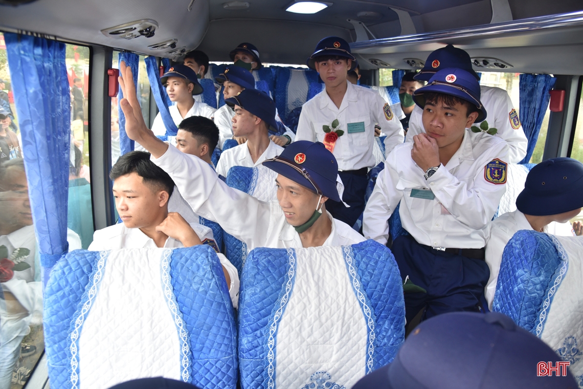 Xúc động và tự hào ngày lên đường nhập ngũ