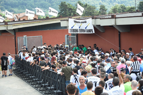 Ronaldo - liều thuốc hồi sinh bóng đá Italia