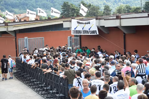 Ronaldo - liều thuốc hồi sinh bóng đá Italia ảnh 5 Ronaldo - liều thuốc hồi sinh bóng đá Italia