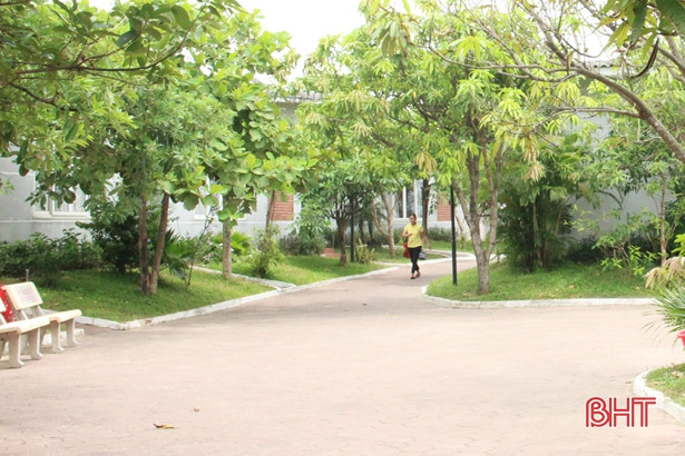 Nghề phi nông nghiệp “đắt khách”