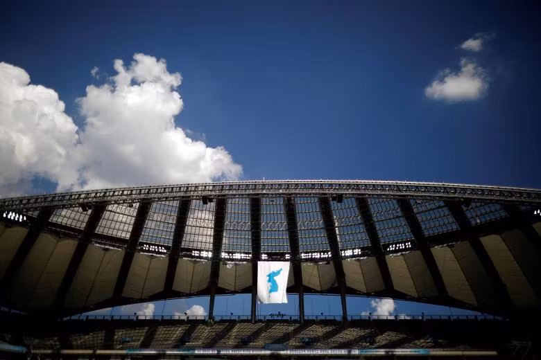 Công nhân Triều Tiên sang Hàn Quốc thi đấu giao hữu bóng đá