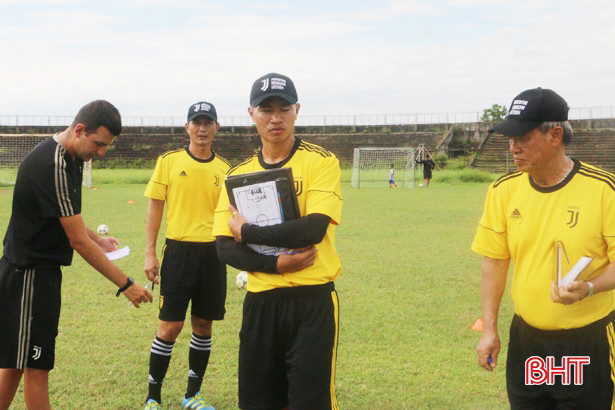 Hơn 200 thí sinh Hà Tĩnh dự tuyển vào Học viện Bóng đá Juventus Việt Nam