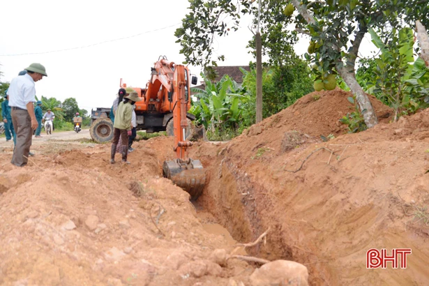 Cẩm Xuyên: Kiểm tra, giám sát kịp thời, xử lý nghiêm đảng viên vi phạm!