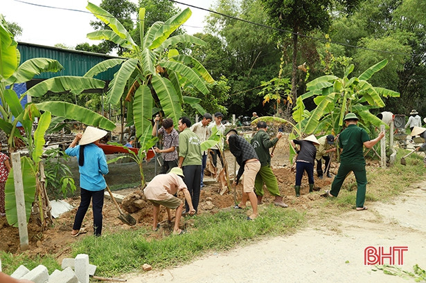 “Đổ” hơn 1 tỷ đồng, Thạch Sơn tăng tốc về đích nông thôn mới