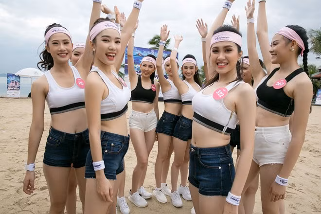 Ngắm hình thể săn chắc của các thí sinh Hoa hậu Việt Nam 2018