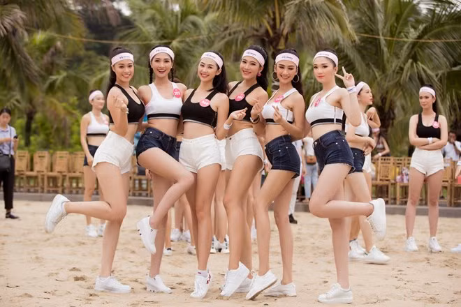Ngắm hình thể săn chắc của các thí sinh Hoa hậu Việt Nam 2018