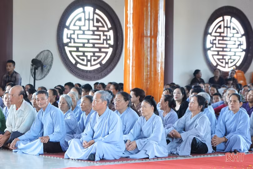 Nghẹn ngào tiếng kinh Vu lan...