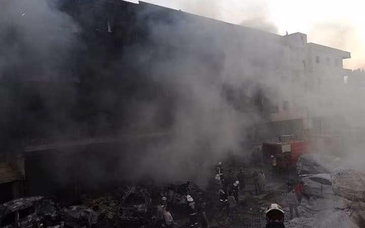 Thế giới ngày qua: Nổ kho vũ khí ở Syria, hơn 30 người thiệt mạng