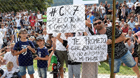 Ronaldo - liều thuốc hồi sinh bóng đá Italia