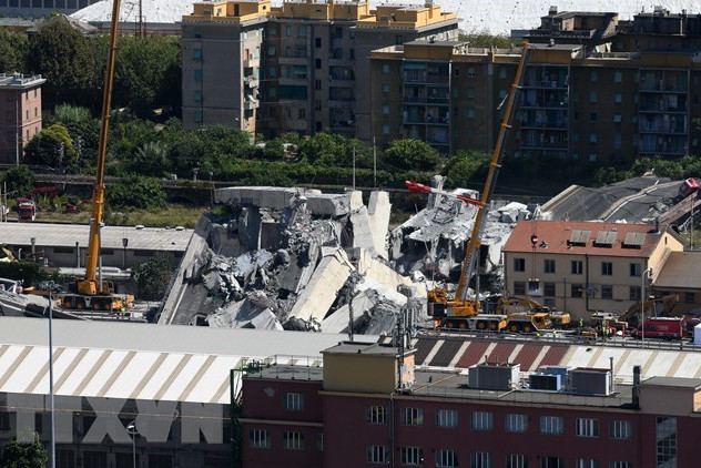 Chính phủ Italy điều tra công ty vận hành chiếc cầu cạn bị sập ảnh 1 Chính phủ Italy điều tra công ty vận hành chiếc cầu cạn bị sập