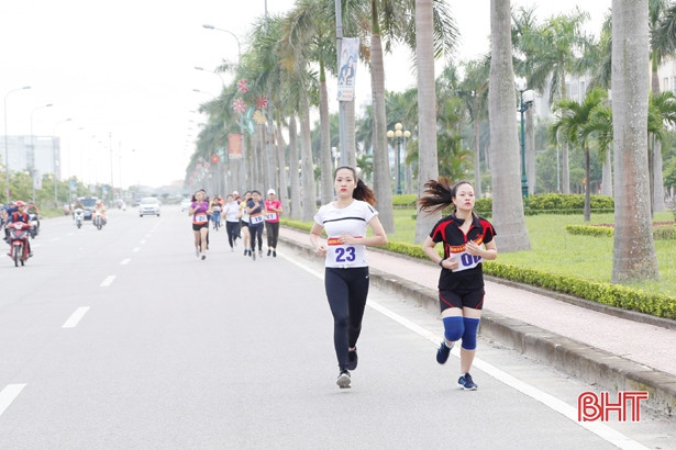 Giải chạy việt dã, vũ trang và bóng chuyền nam Công an Hà Tĩnh