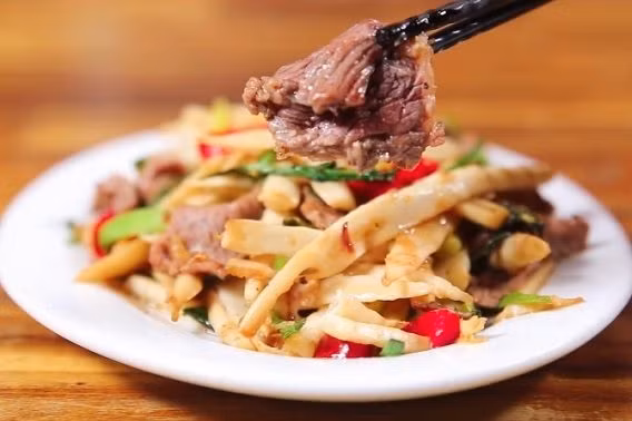 Măng xào thịt bò - món ăn siêu nhanh, siêu ngon cho bữa tối