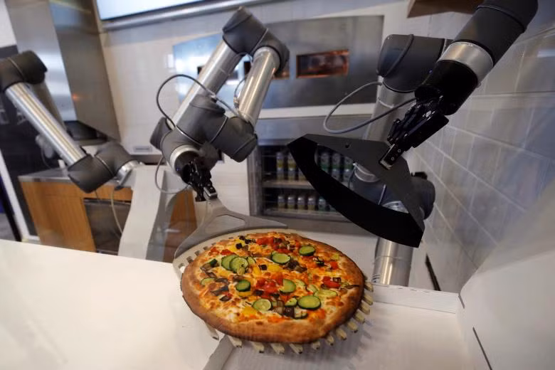 Lạc vào thế giới robot tại WRC 2018