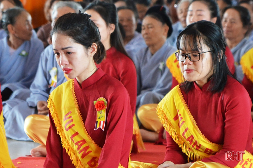 Nghẹn ngào tiếng kinh Vu lan...