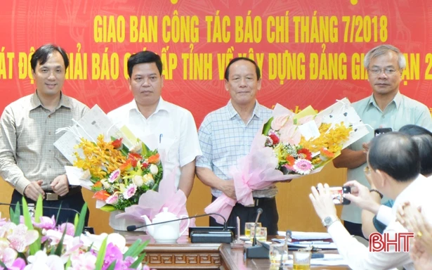 Lựa chọn tác phẩm xuất sắc dự Giải báo chí toàn quốc về xây dựng Đảng