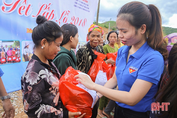 Vui Tết Lấp lỗ cùng bà con dân tộc Chứt