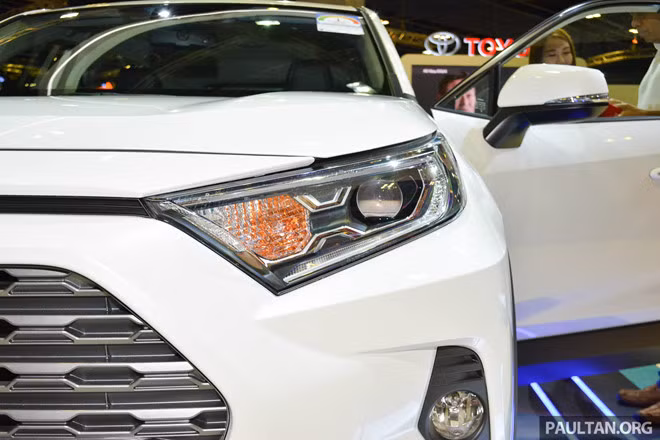 Chi tiết Toyota RAV4 2019 vừa ra mắt Đông Nam Á hình ảnh 11 Chi tiết Toyota RAV4 2019 vừa ra mắt Đông Nam Á