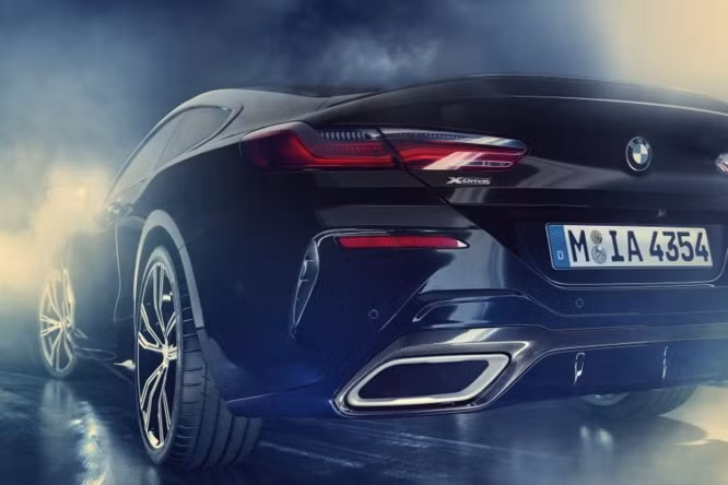 BMW 8 Series trở nên độc đáo với các chi tiết bằng thiên thạch