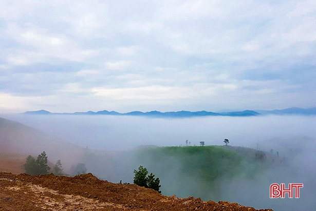 Chạy đua cùng Mặt Trời, “săn mây” trên dãy Ka Đay
