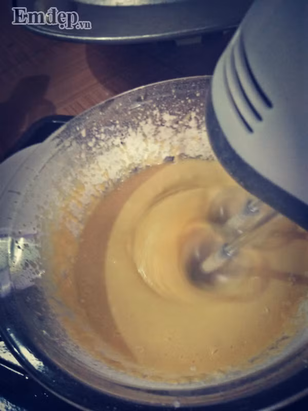 Làm bánh bông lan nở xốp, mềm thơm y như ngoài hàng