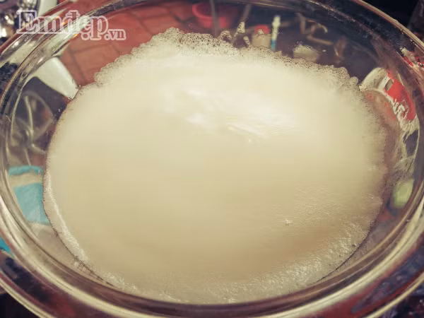 Làm bánh bông lan nở xốp, mềm thơm y như ngoài hàng