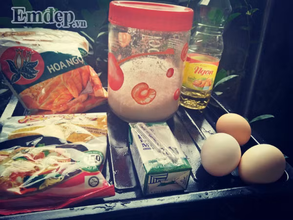 Làm bánh bông lan nở xốp, mềm thơm y như ngoài hàng