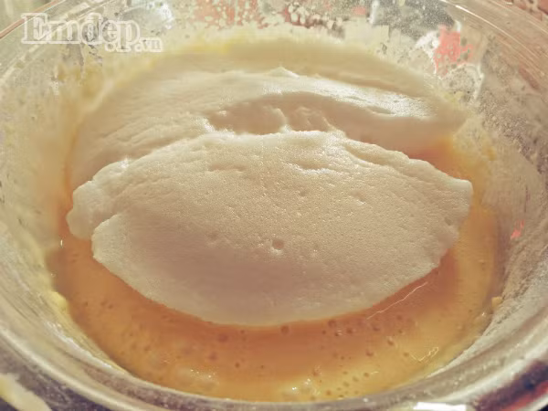 Làm bánh bông lan nở xốp, mềm thơm y như ngoài hàng