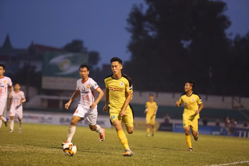 5 cầu thủ CLB Hồng Lĩnh Hà Tĩnh lên tuyển U22 Việt Nam dự VKC U22 Đông Nam Á