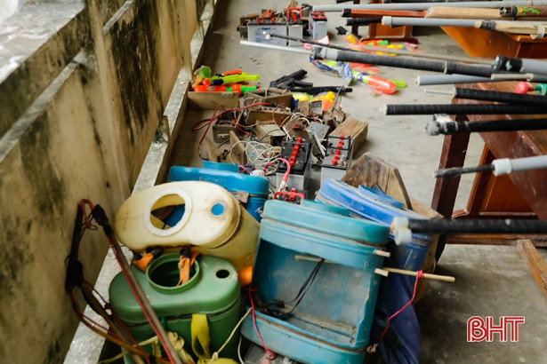 Công an Hương Sơn thu hồi hơn 200 khẩu súng, nhiều vũ khí nguy hiểm