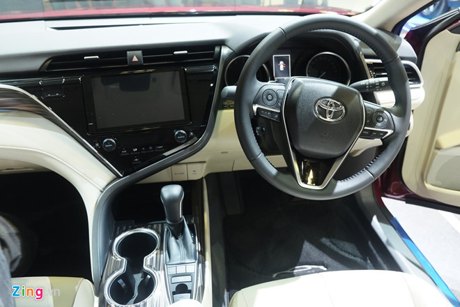 Toyota Camry 2019 ra mắt tại Singapore, rộng cửa về Việt Nam hình ảnh 3  Toyota Camry 2019 ra mắt tại Singapore, rộng cửa về Việt Nam
