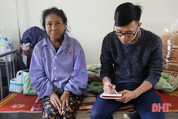 Lay lắt sống nhờ bệnh viện, người mẹ chỉ mơ ước con tốt nghiệp THPT