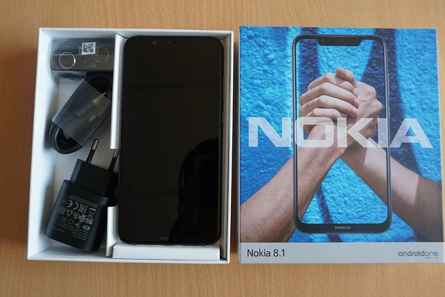 Đập hộp Nokia 8.1 - smartphone chạy Snapdragon 710 có giá rẻ nhất tại Việt Nam