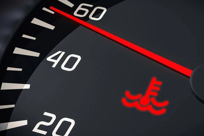 Xe ô tô mất phanh đột ngột, phải làm sao?