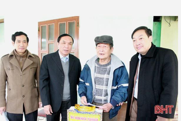 Hà Tĩnh dành hơn 6,3 tỷ đồng tặng quà Tết cho đối tượng chính sách