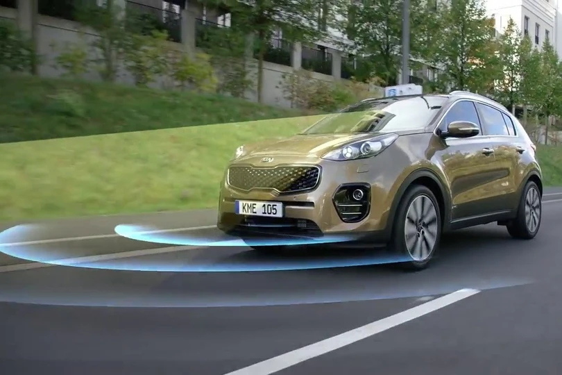 Xe ô tô mất phanh đột ngột, phải làm sao?