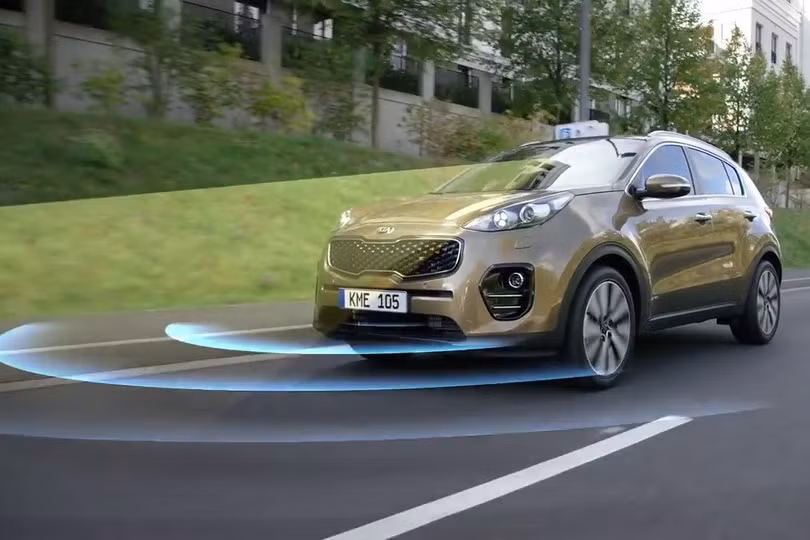 Xe ô tô mất phanh đột ngột, phải làm sao?