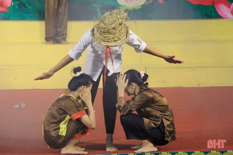 Nghi Xuân, Kỳ Anh tuyên dương cháu ngoan Bác Hồ