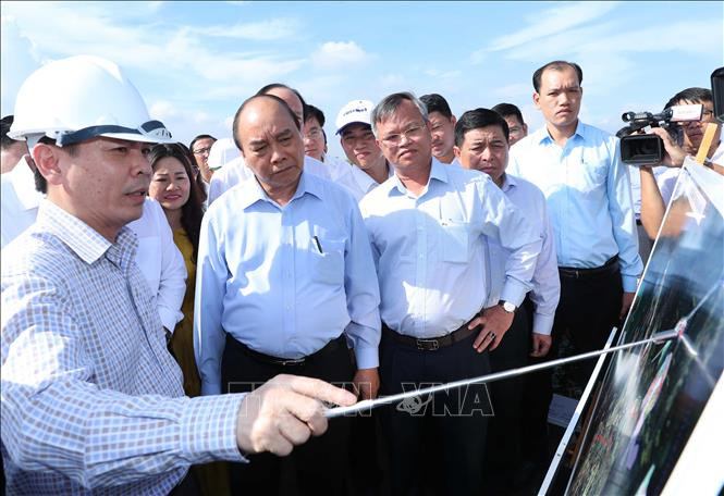 Thủ tướng Chính phủ: Phải làm gấp đôi, gấp ba để bù đắp tổn thất của miền Trung ảnh 6 Thủ tướng Chính phủ: Phải làm gấp đôi, gấp ba để bù đắp tổn thất của miền Trung