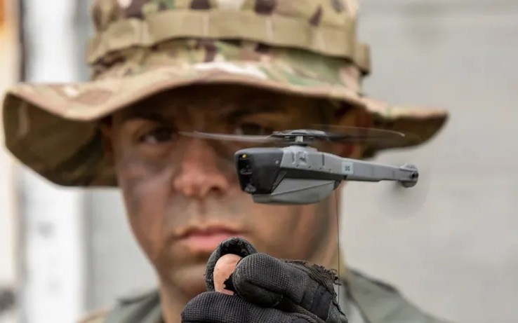 Phi cơ không người lái siêu nhỏ và siêu lợi hại trong tác chiến bộ binh