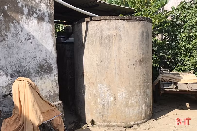 Trời không mưa, người dân ốc đảo Hồng Lam quay quắt vì thiếu nước sinh hoạt