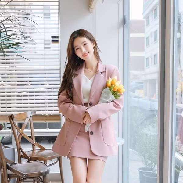 Mùa hè diện đồ với 4 tông màu này, đảm bảo bức ảnh sống ảo của nàng sẽ “ầm ầm” bão like