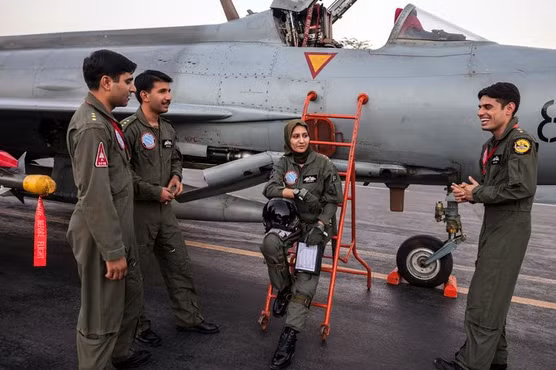 Sự thiếu minh bạch trong quy trình tuyển phi công tại Pakistan