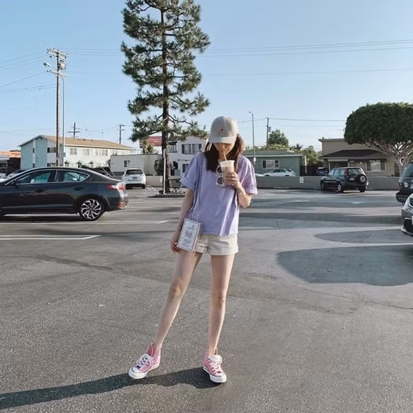 Mùa hè diện đồ với 4 tông màu này, đảm bảo bức ảnh sống ảo của nàng sẽ “ầm ầm” bão like