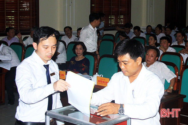 Thành ủy Hà Tĩnh thực hiện quy trình nhân sự Ban Chấp hành đảng bộ nhiệm kỳ 2020 - 2025
