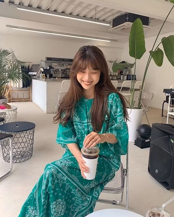 Mùa hè diện đồ với 4 tông màu này, đảm bảo bức ảnh sống ảo của nàng sẽ “ầm ầm” bão like