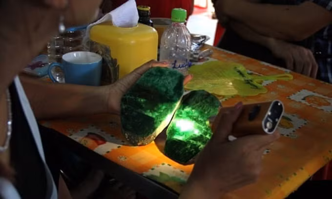 Tử thần rình rập trong những mỏ ngọc ở Myanmar